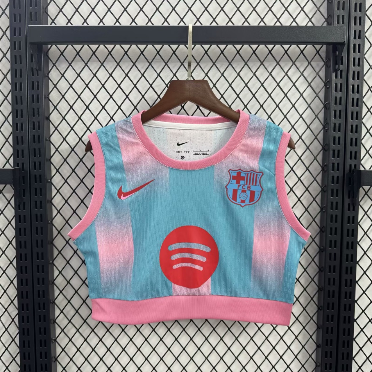 US$ 18.99 - Women's Barcelona 25/26 Team Pro Crop Top - m