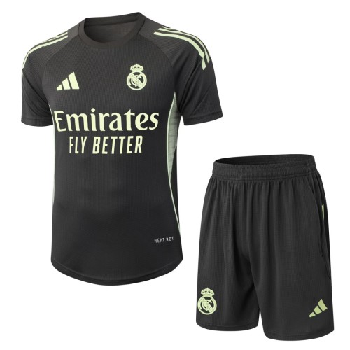 Player Version Real Madrid  25/26 Navy Training Pro Kit