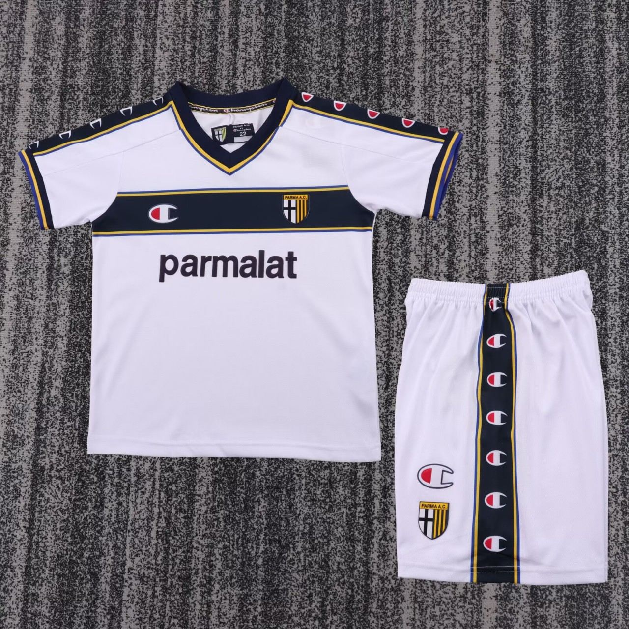 US$ 20.99 - Kids Parma Calcio 2002/2003 Away Retro Kit - m