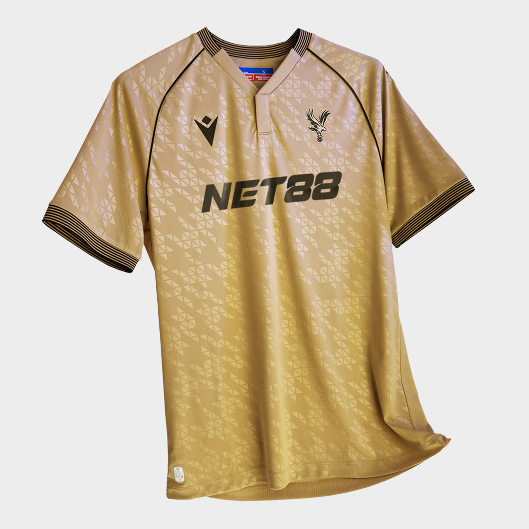 PALACE FUKUOKA FOOTBALL JERSEY XXL 新品未使用 US$ 18.99 - Thai Version Crystal Palace 25/26 Away Jersey - m