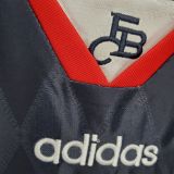 Kids Bayern Munich 1997/1999 Home Retro Kit