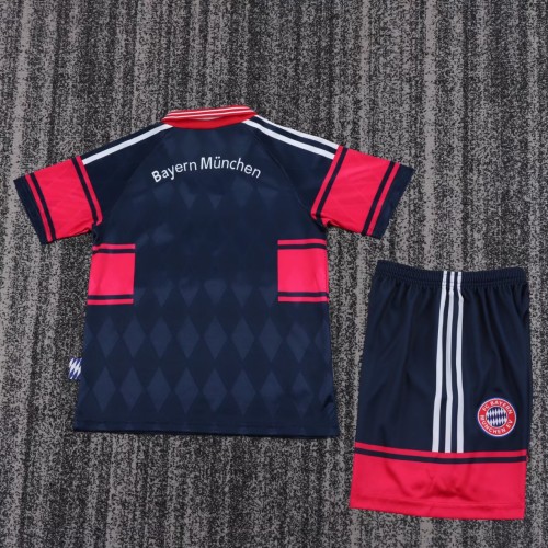 Kids Bayern Munich 1997/1999 Home Retro Kit