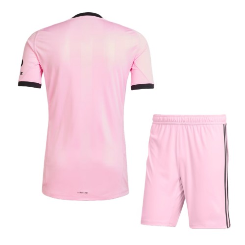 Bayern Munich 25/26 Goalkeeper Jersey and Short Kit