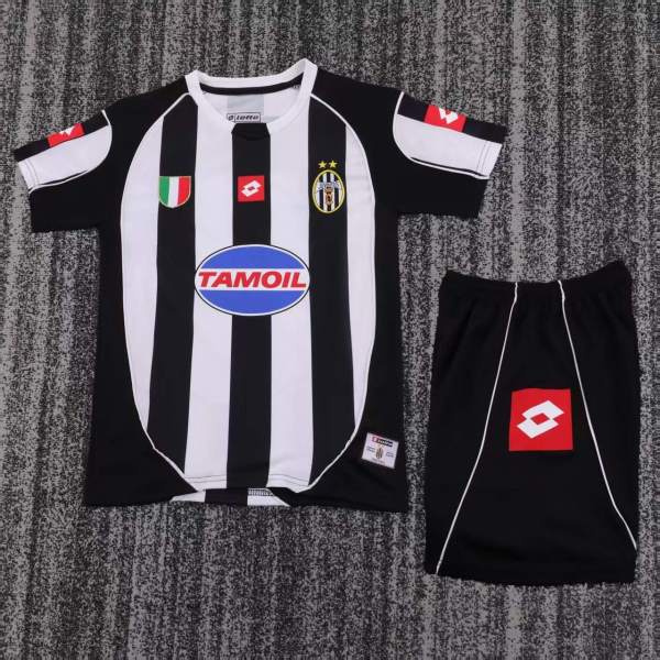 Kids Juventus 2002/2003 Home Retro Kit