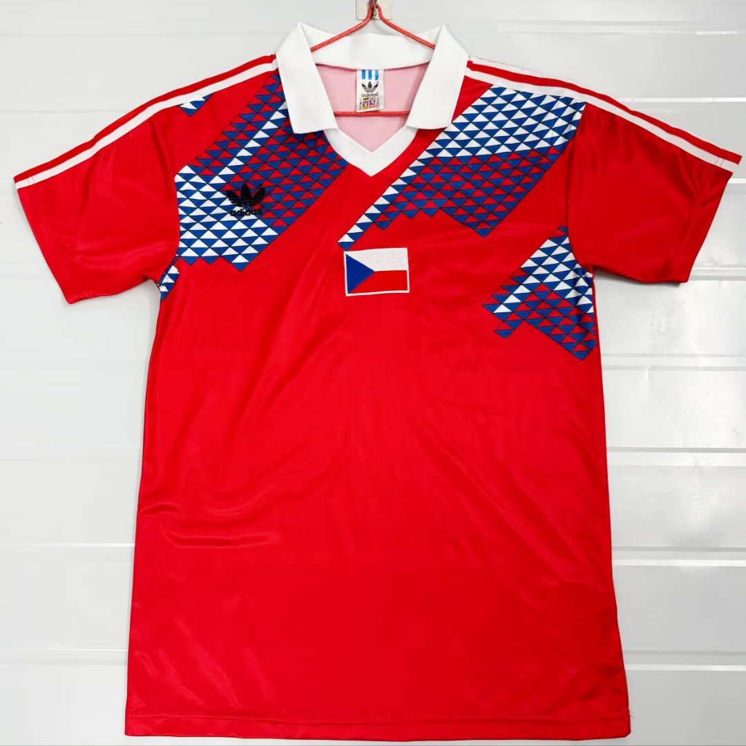 Maillot Vintage Tchécoslovaquie Adidas Années 1990 – N°8 – Domicile – Taille M – État Moyen
