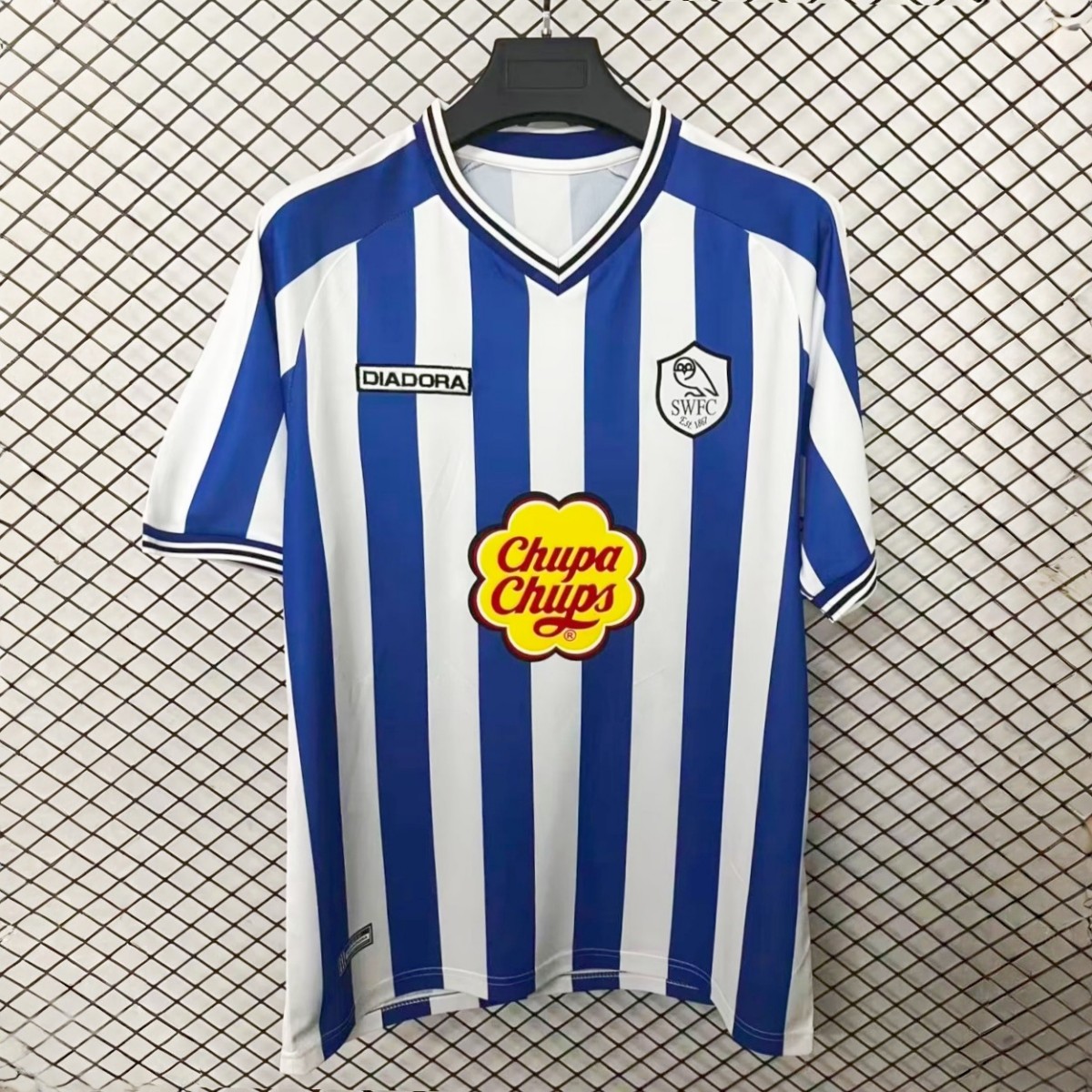 US$ 19.99 - Sheffield Wednesday 2001/2003 Home Retro Jersey - m