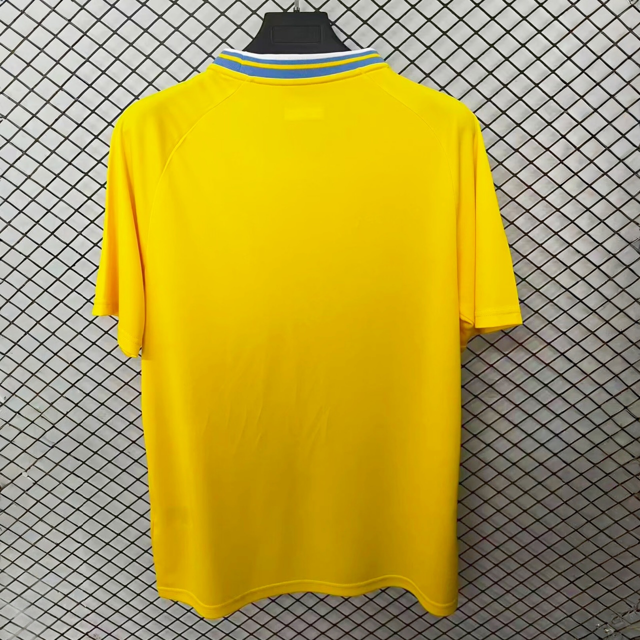 US$ 19.99 - Sheffield Wednesday 2001/2003 Away Retro Jersey - m