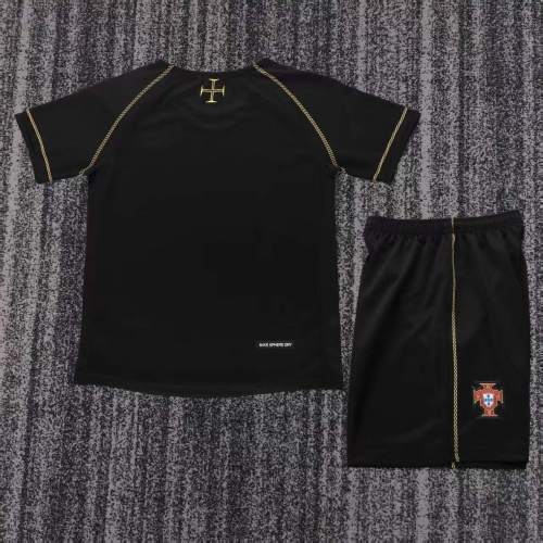 Kids Portugal 2006/2008 Away Retro Kit