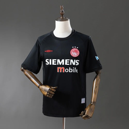 Olympiacos Piraeus 2004/2005 Away Retro Jersey