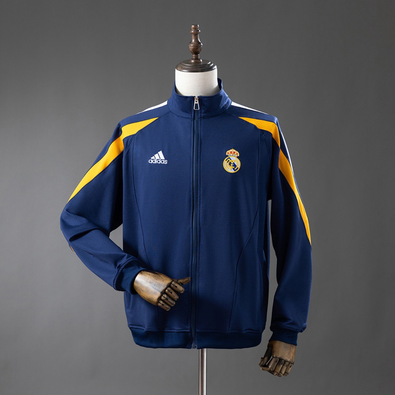 US$ 45.00 - Real Madrid 1998/1999 Track Retro Jacket - m