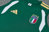 Italy 26/27 Sleeveless Jersey and Shorts Set