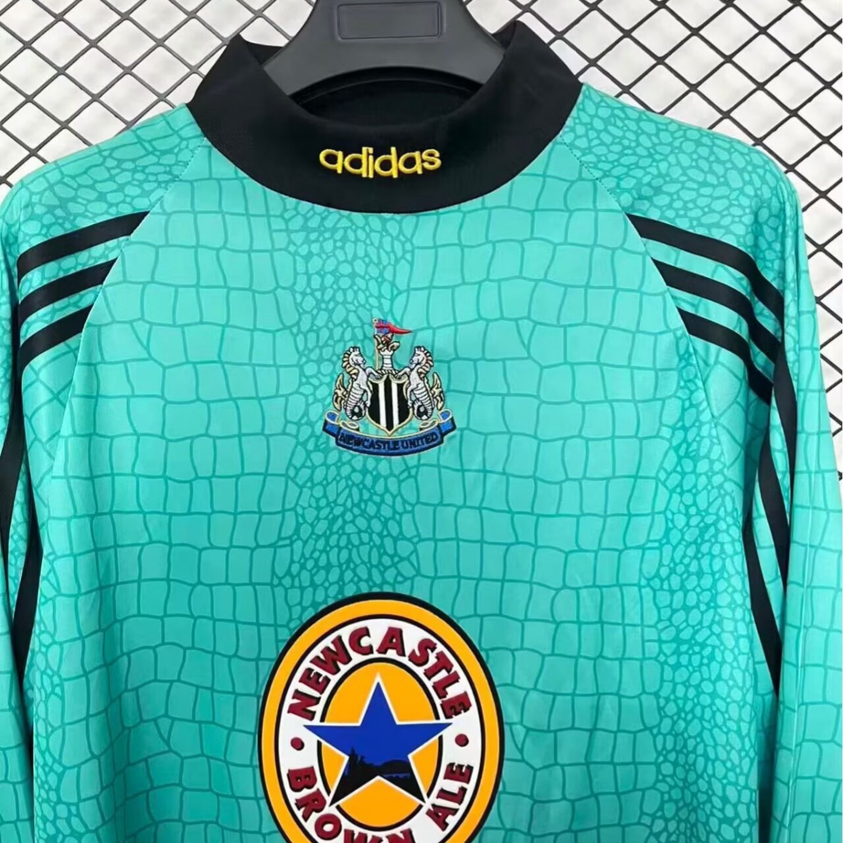 US$ 22.99 - Newcastle United 1996/1997 Goalkeeper Long Sleeve