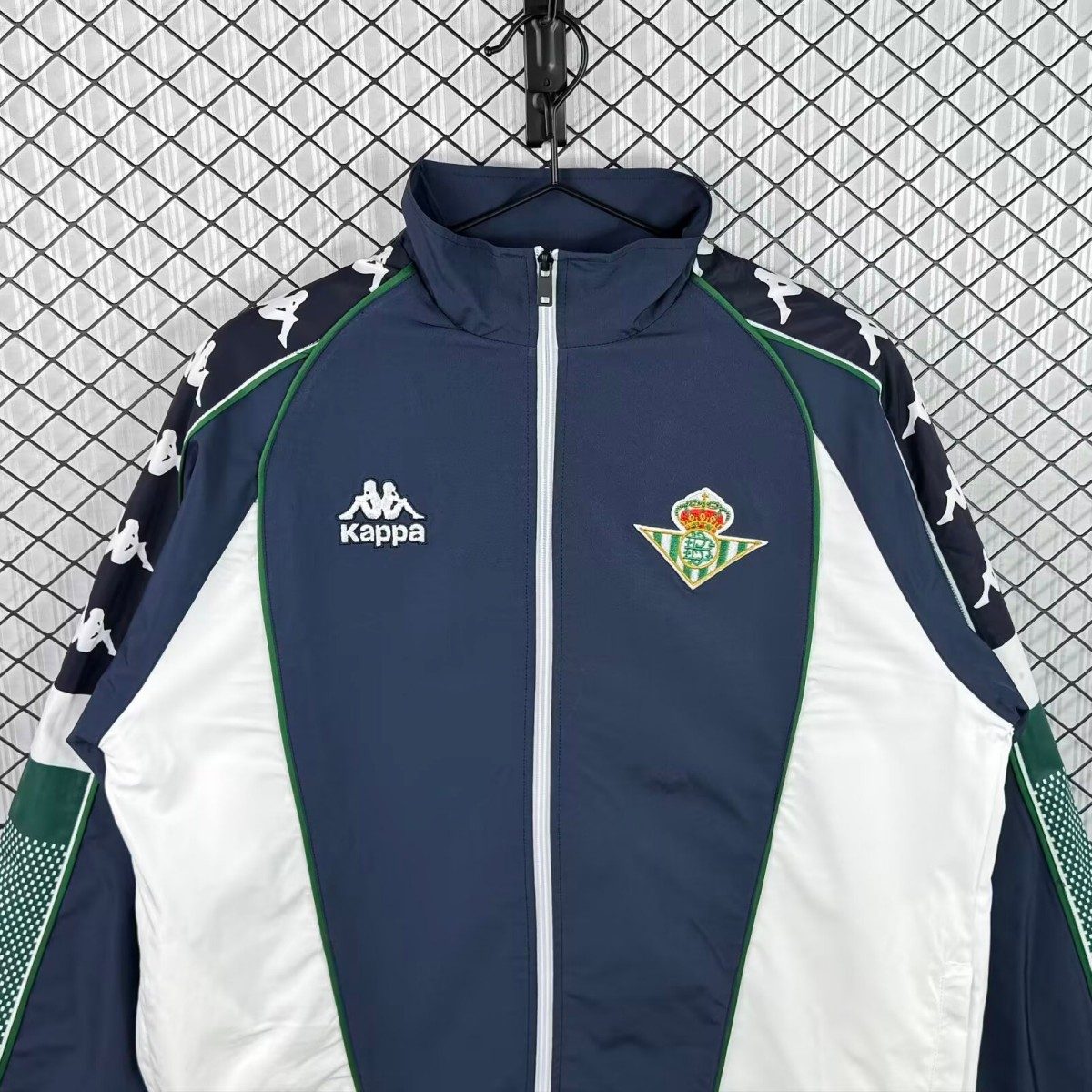 US$ 35.00 - Real Betis 1997/1998 All Weather Retro Jacket - m