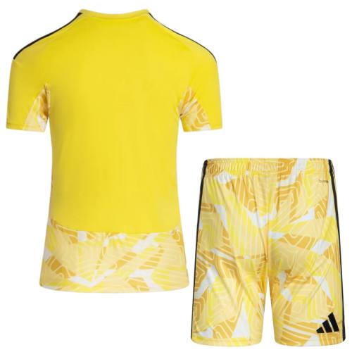 Celtic 26/27 Home Goalkeeper Jersey and Short Kit