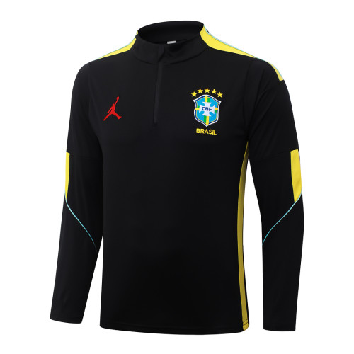 Brazil 26/27 Half-Zip Training Top and Pants Set B26035