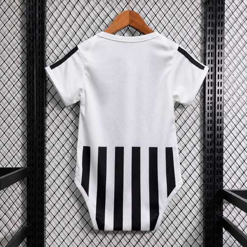 Infant Juventus 26/27 Home Kit