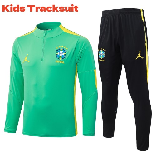 Kids Brazil 26/27 Half-Zip Training Sweatshirt and Pants Set E26121