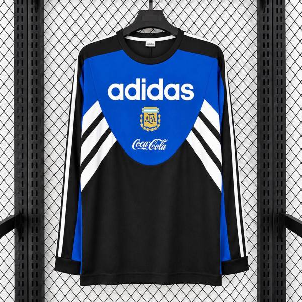 Argentina 26/27 Retro Travel Sweatshirt