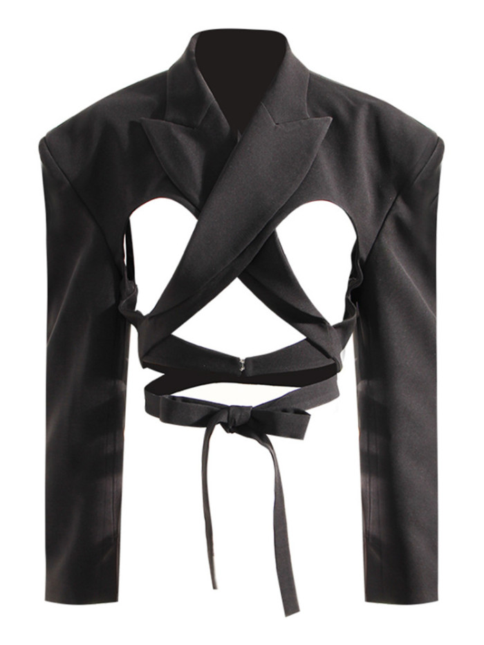 Sexy halter-neck and low-cut blazer with exposed back design  17A737401S