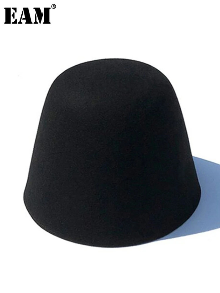 [EAM] Women Black Brief Fishermen Hat New Round Dome Temperament Fashion Tide All-match Spring Autumn 2024 1DE8108