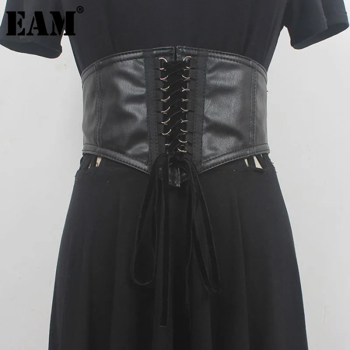 [EAM] Pu Leather Black Bandage Elastic Irregular Wide Belt Personality Women New Fashion All-match Spring Autumn 2024 1DH5548