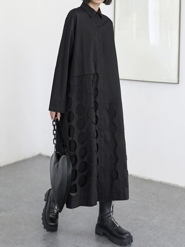 [EAM] Women Black Hollow Out Big Size Midi Shirt Dress New Lapel Long Sleeve Loose Fit Fashion Tide Spring Autumn  1DF6037