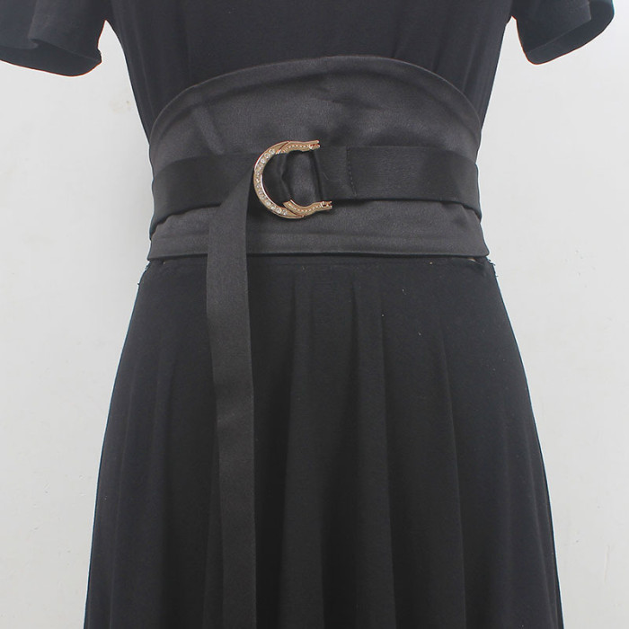 [EAM] Red Embroidery Irregular Back Elastic Wide Belt Personality Women New Fashion Tide All-match Spring Autumn 2024 1DH6361