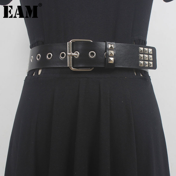 [EAM] Pu Leather Black Rivet Long Wide Vintage Belt Personality Women New Fashion Tide All-match Spring Autumn 2024 1DH5543