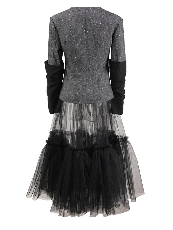 [EAM] Gray Blazer Half-body Skirt Two Pieces Suit New Square Collar Long Sleeve Women Fashion Tide Spring Autumn 2024 CPDB050
