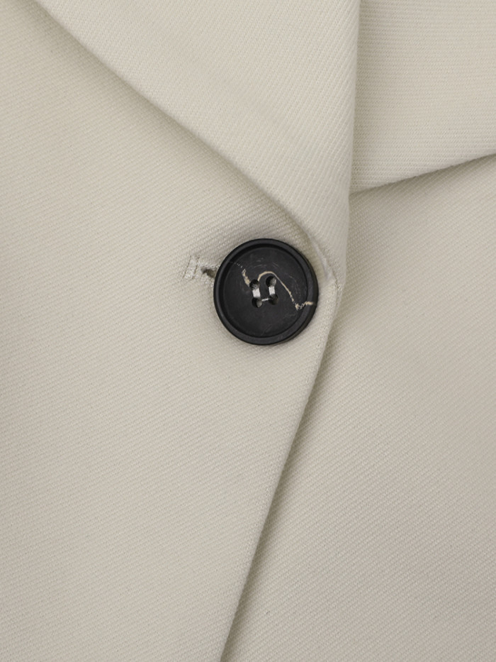 [EAM] Women Beige Single Button Pleated Big Size Short Blazer New Lapel Long Sleeve Jacket Fashion Tide Spring Autumn 2024 Beige