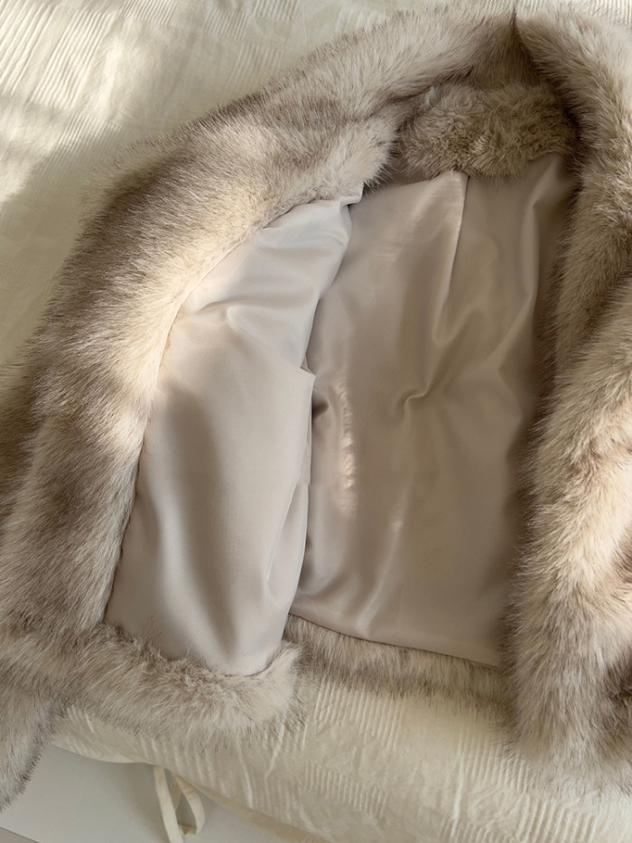 DEAT Fashion Women's Faux Fur Coat Lapel Loose Long Sleeve Thick Warm Imitating Fox Fur Short Coat Winter 2024 New Tide 7AB6034