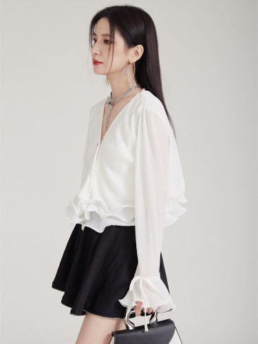 [EAM] Women White Pleated Ruffles Elegant Short Blouse New V-Neck Long Sleeve Shirt Fashion Tide Spring Autumn 2024  1DH8035