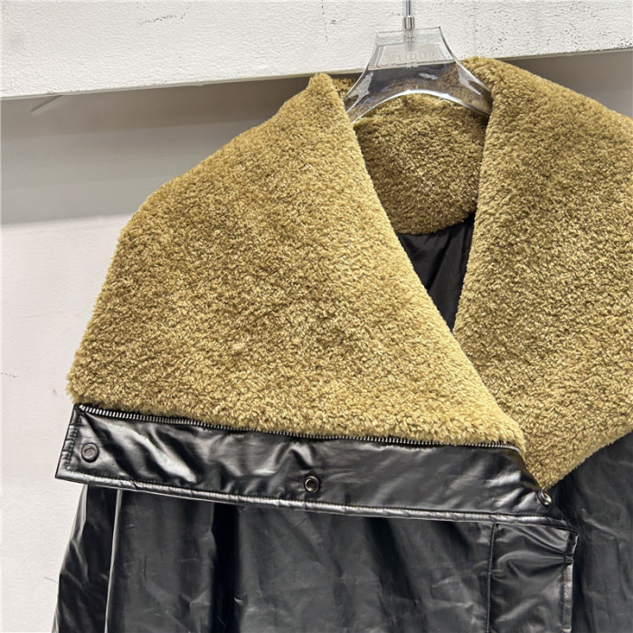 {EAM} Autumn and winter new European splicing coffee color lamb wool lapel clip cotton PU leather coat casual jacket thickened DLZ269