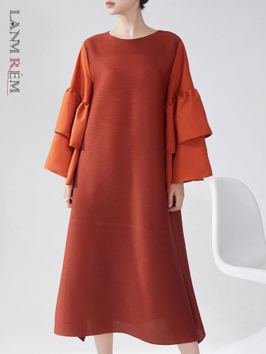 LANMREM Pleated Dress Women Round Neck Stitching Flared Sleeves Loose Mid Length Dresses Female Elegant 2025 Spring New 2DB1599