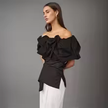 DEAT Fashion Black Off Shoulder Shirt Women's Slash Neck Side Button Flods Short Sleeves Irregular Blouse New Tide 1DJ0345
