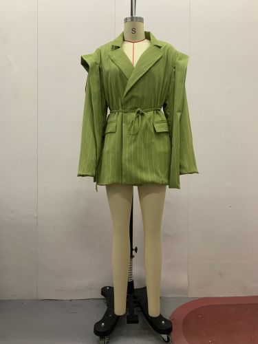 Wide-neck loose-fitting belted belted waist-length short coat DLZ081306