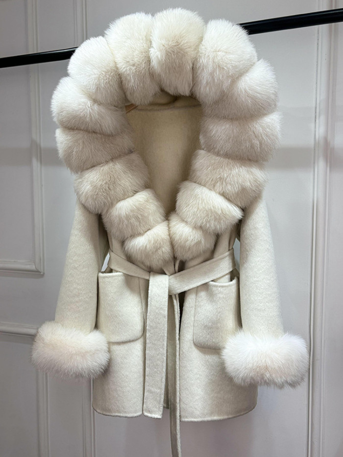 Double-sided cashmere coat for women in long style, new design from Dongdaemun, with layered fur collar and cuffs made of plush fabric.  DLZ19312