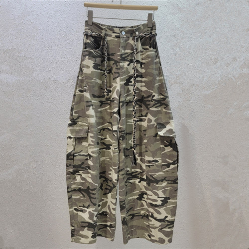 American-style streetAmerican-style streetwear multi-pocket deconstructed camouflage utility pantswear multi-pocket deconstructed camouflage utility pants DLZ102409M