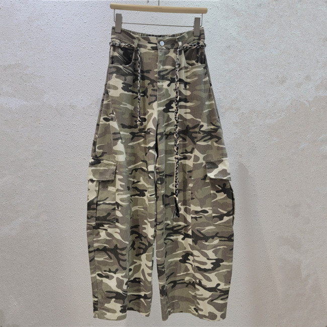 American-style streetAmerican-style streetwear multi-pocket deconstructed camouflage utility pantswear multi-pocket deconstructed camouflage utility pants DLZ102409M
