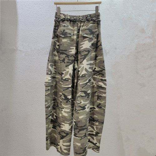 American-style streetAmerican-style streetwear multi-pocket deconstructed camouflage utility pantswear multi-pocket deconstructed camouflage utility pants DLZ102409M