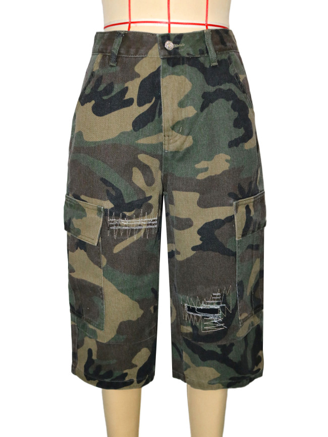 American-style  hot girl  style street camouflage workwear mid-calf pants for women - distressed and vintage wide-leg five-inch pants - super cool  DLZMC1209