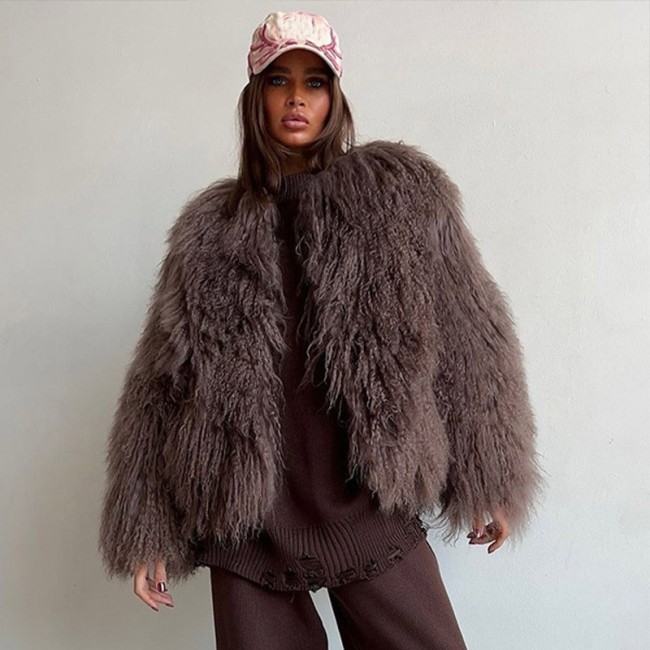 Fashion Brown Faux Fur Coat Women's Round Neck Loose Long Sleeves Thick Plush Short Jacket Winter New  DLZ104101