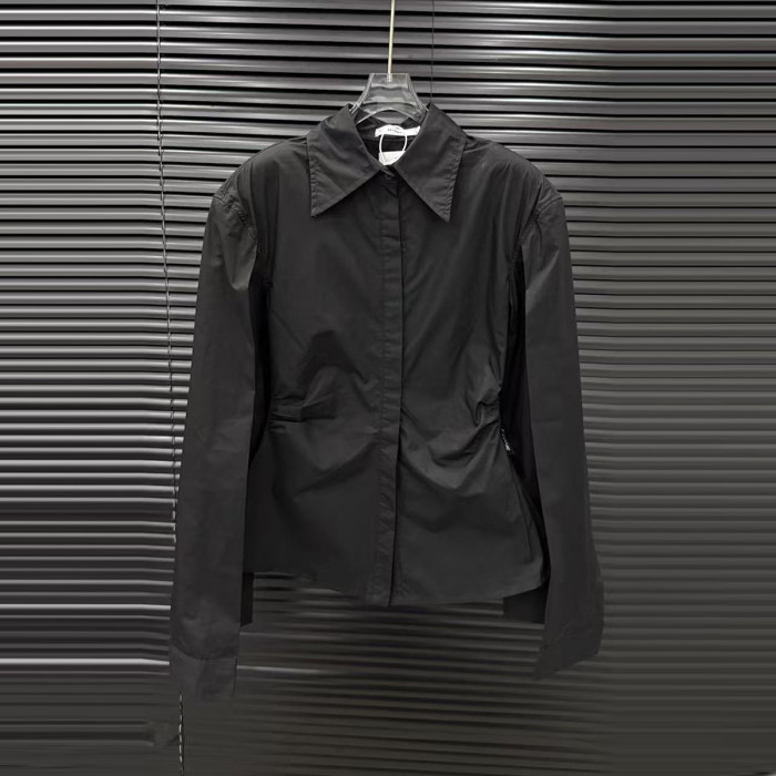 Double-sleeve design blouse - A stylish and exclusive women's garment that suits various occasions and features a fitted waist and long sleeves.   DLZCS100M