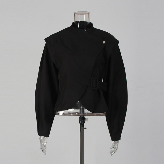 Newly designed, exclusive and stylish European-style women's drop-shoulder and cinched-waist jacket coat