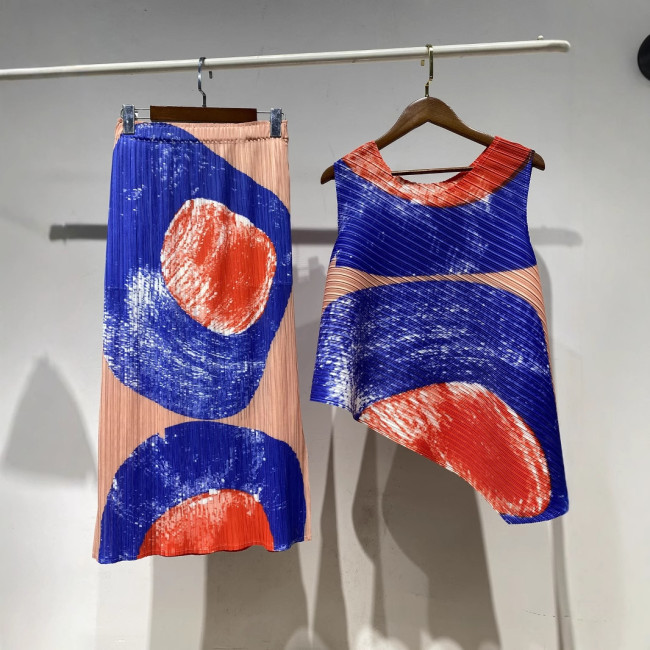 Pleasted Print Casual Two Pieces Set Women's Summer 2025 New Sleeveless Slanted Top + Elastic Waist Split Skirt DLZ262106