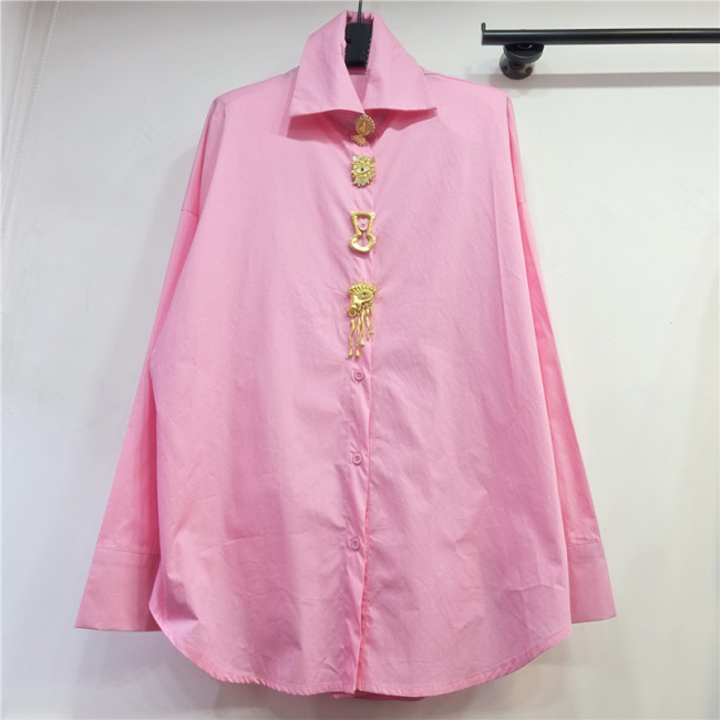 A unique design, three-dimensional metal-buttoned loose back-cutting open-collar shirt  DLZCS0311