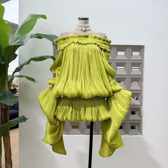 Apring Autumn Green Off-Shoulder Puff Sleeve Dress Women Loose Long Sleeves Mini Dress Base Shorts Dresses New  DLZ1015