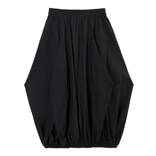 Big-size loose and slimming design with a unique and trendy look - a lantern-style skirt  DLZB31101