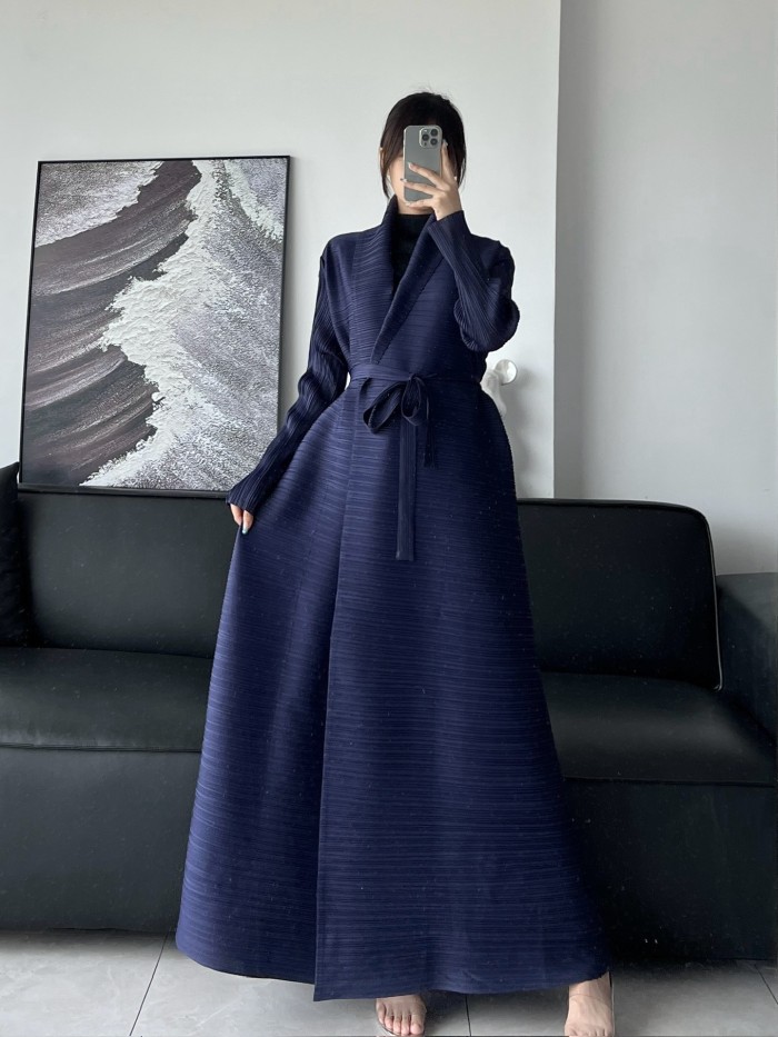 Ruffled tie-style long coat   DLZ905
