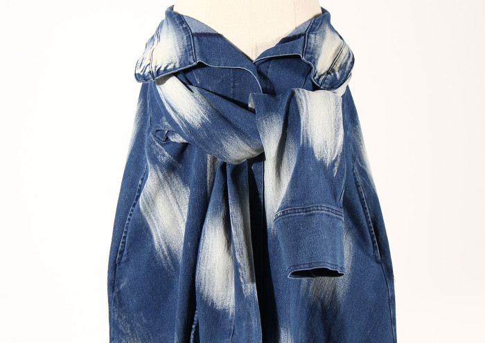 Dyed fabric skirt with fringes at the hem and a tied waist design, a relaxed and fashionable long dress with a half-length skirt.  DLZ26405